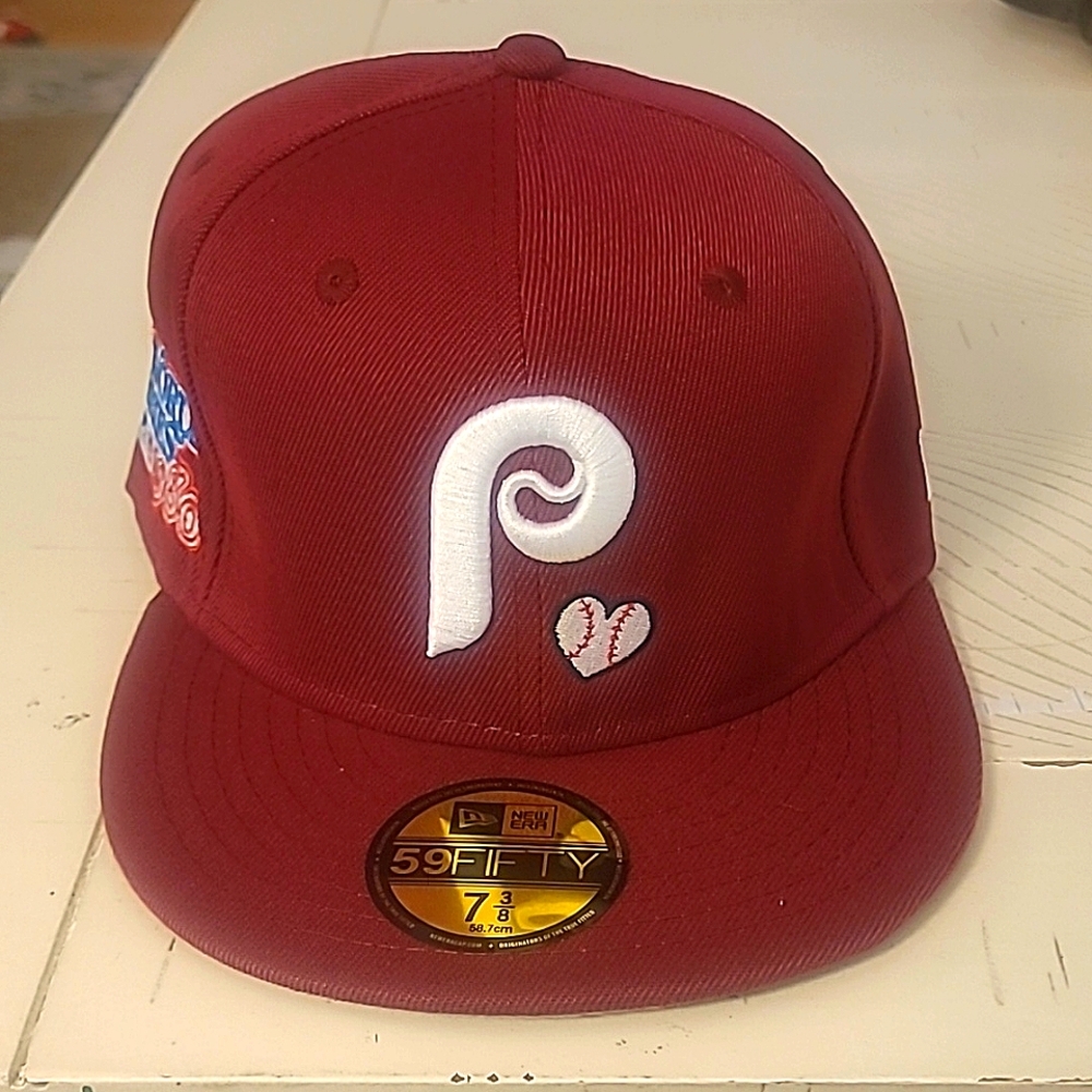 Philadelphia Phillies New Era Baseball Cap, Color - red, Size - 7 ⅜, Brand New!